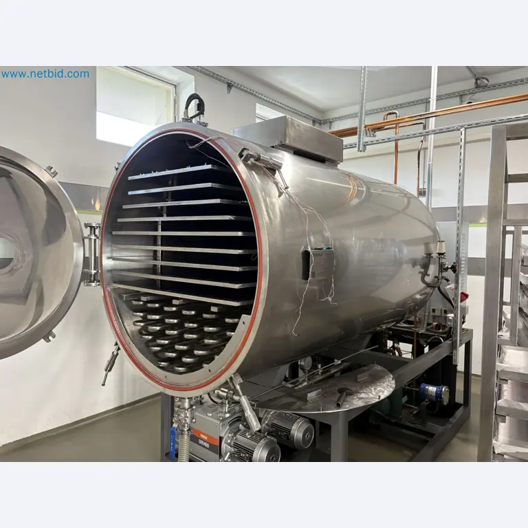 Equipment for freeze-drying fruit
-1