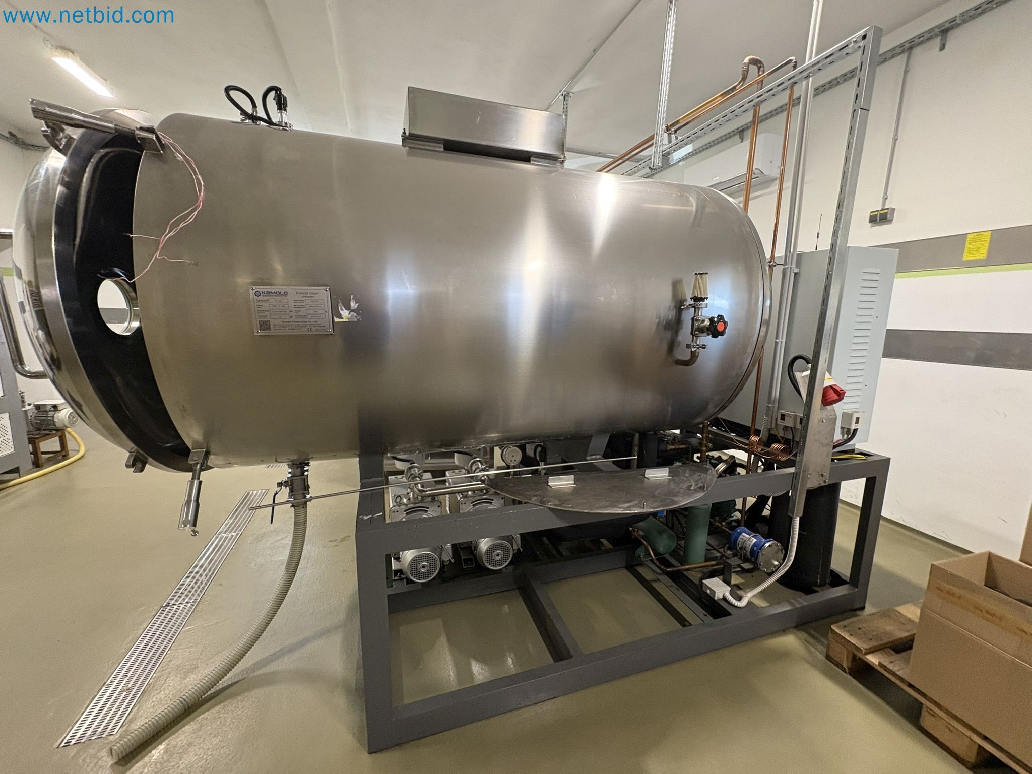 Equipment for freeze-drying fruit
-21