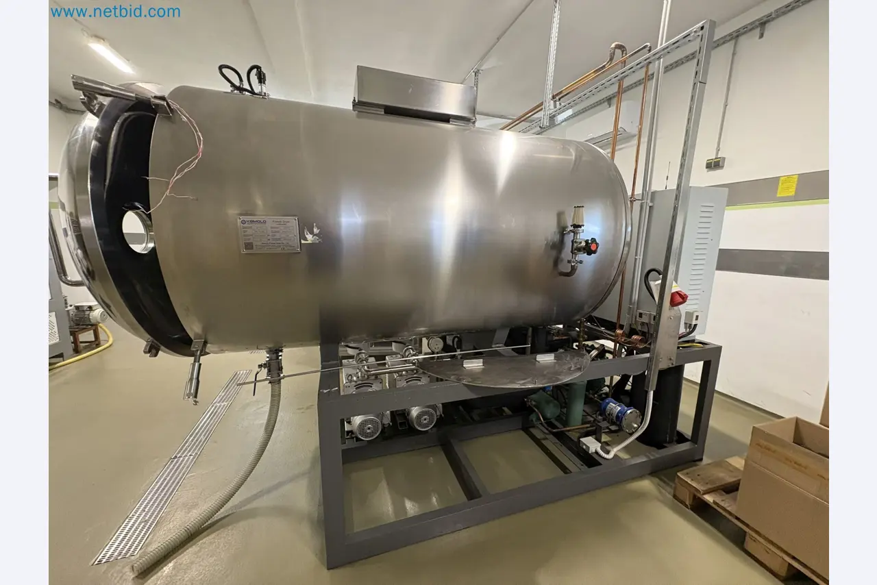 Equipment for freeze-drying fruit
-21