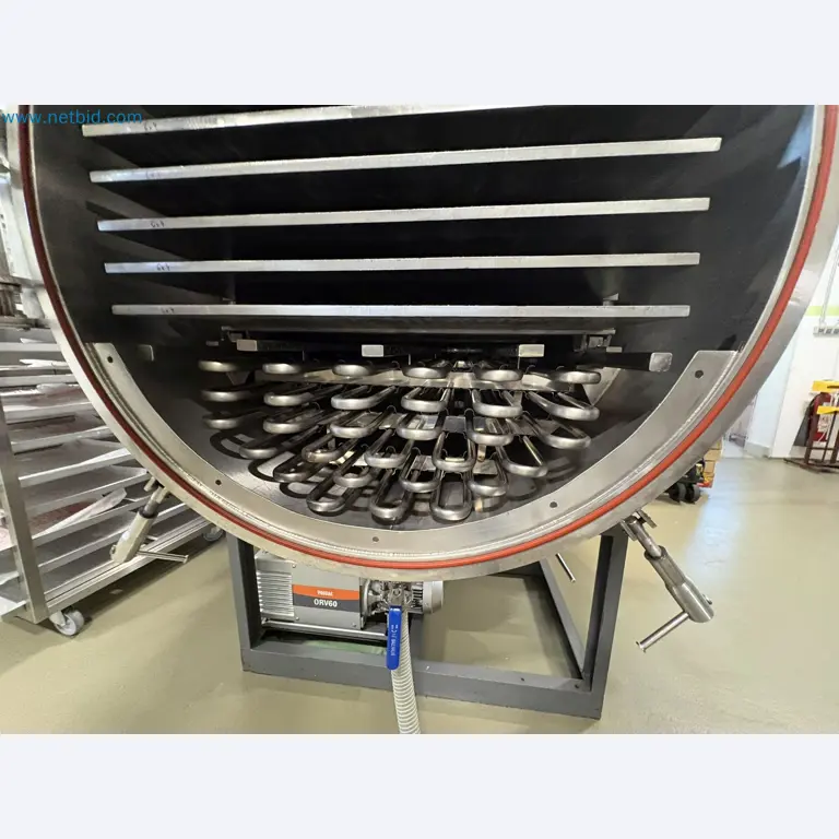 Equipment for freeze-drying fruit
-25