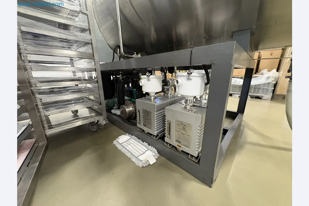 Equipment for freeze-drying fruit
-29