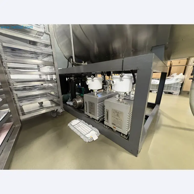 Equipment for freeze-drying fruit
-29