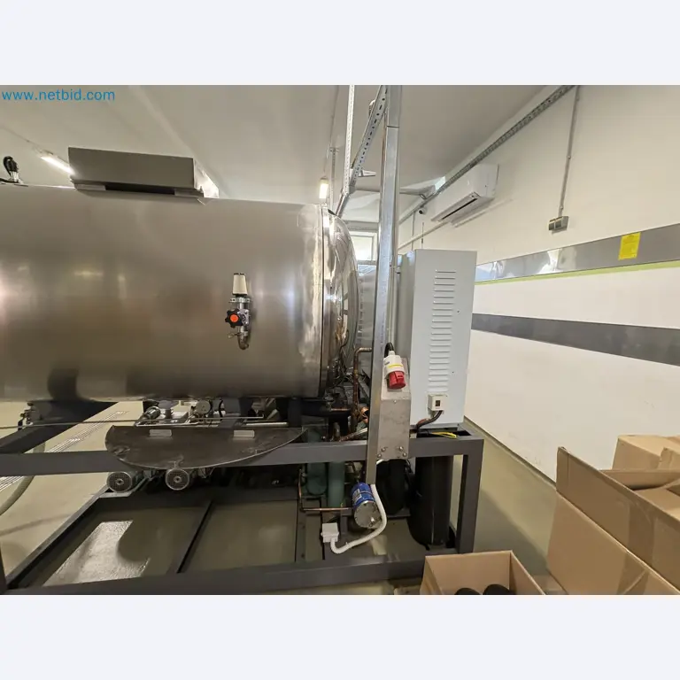 Equipment for freeze-drying fruit
-30