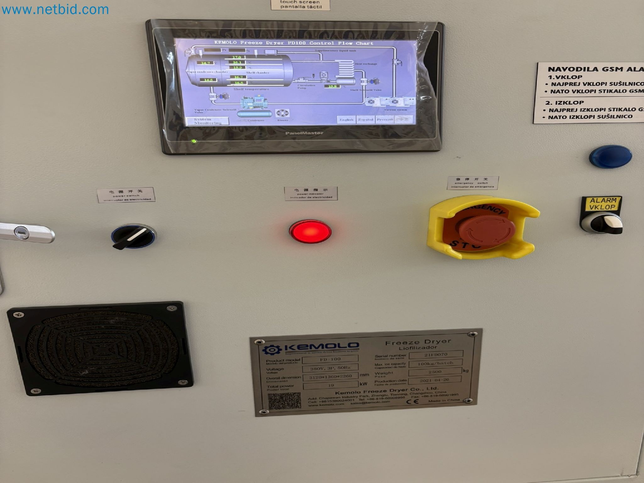 Equipment for freeze-drying fruit
-37