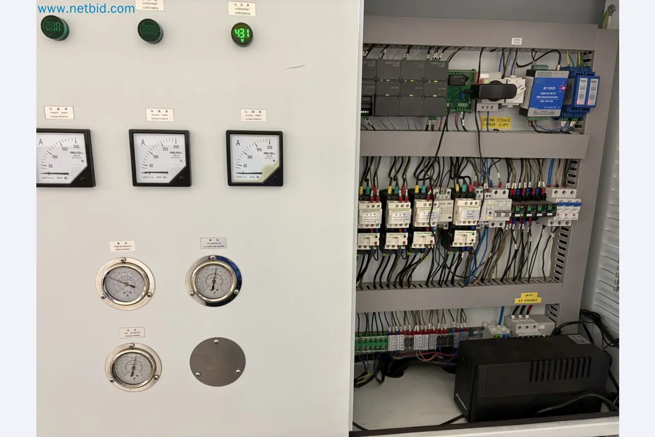 Equipment for freeze-drying fruit
-38