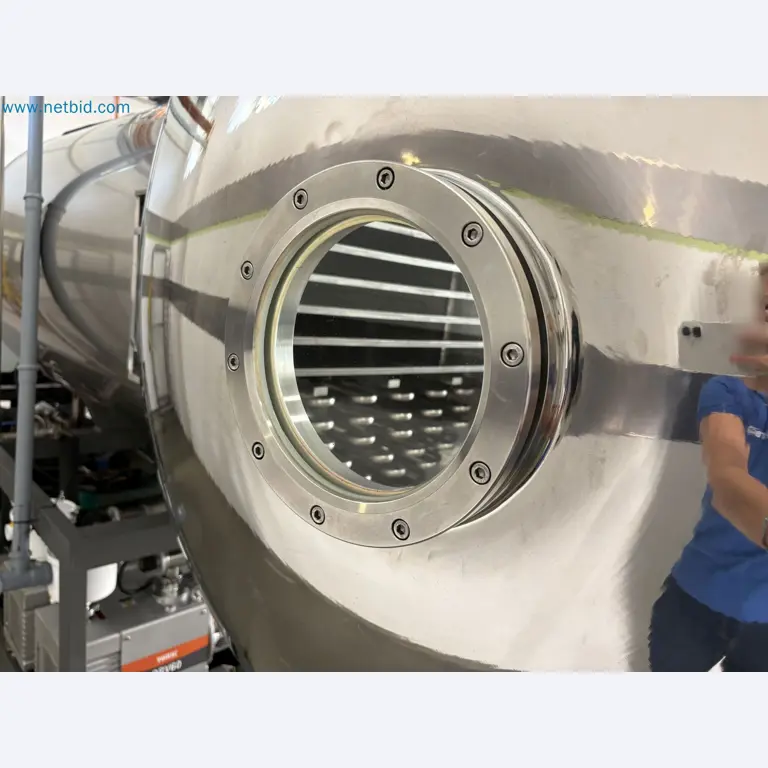 Equipment for freeze-drying fruit
-43
