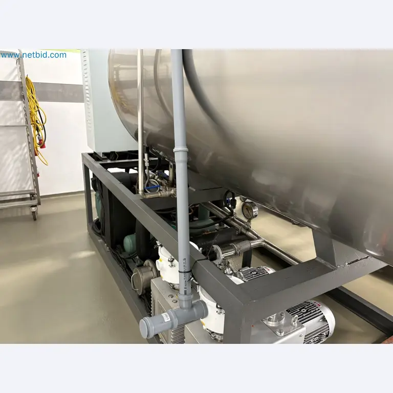 Equipment for freeze-drying fruit
-44
