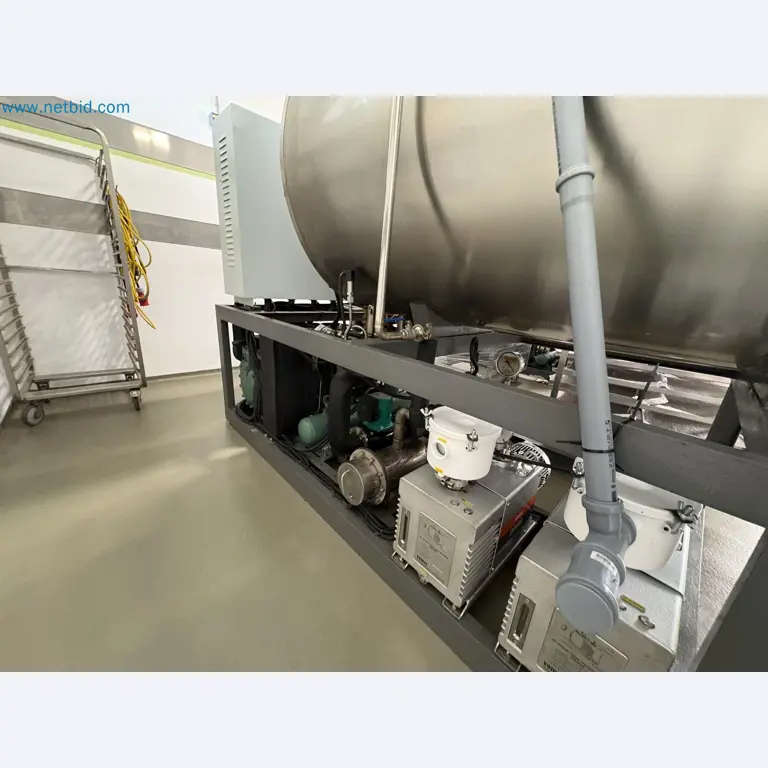Equipment for freeze-drying fruit
-46