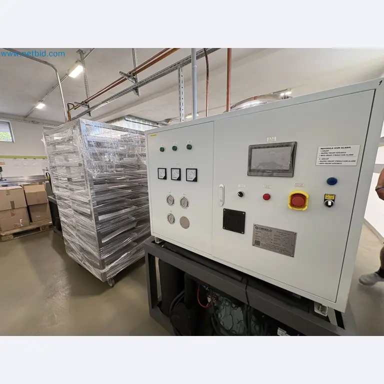 Equipment for freeze-drying fruit
-47