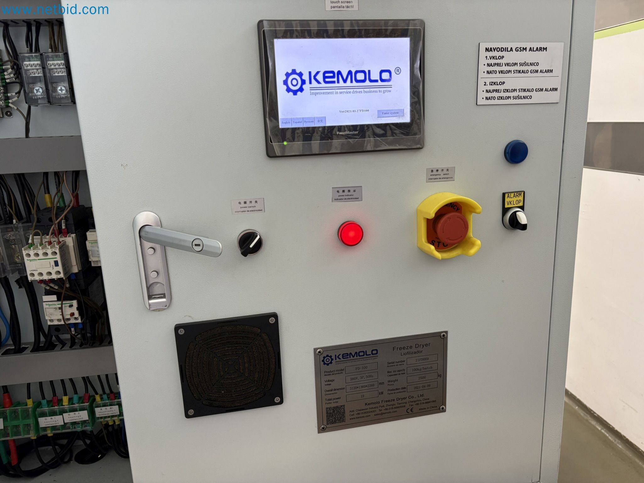 Equipment for freeze-drying fruit
-5