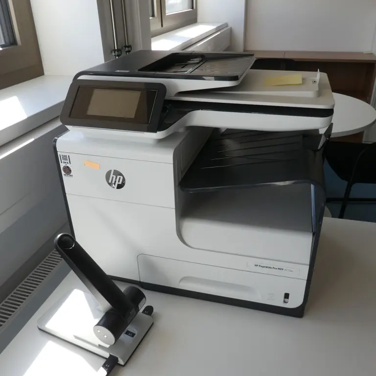 Multifunctional Tabletop Device HP MFP 477DW