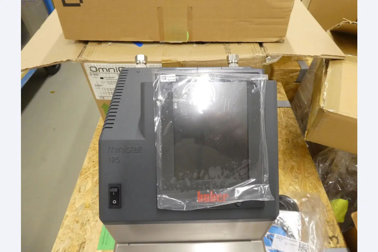 Various Laboratory Equipment and Accessories-3