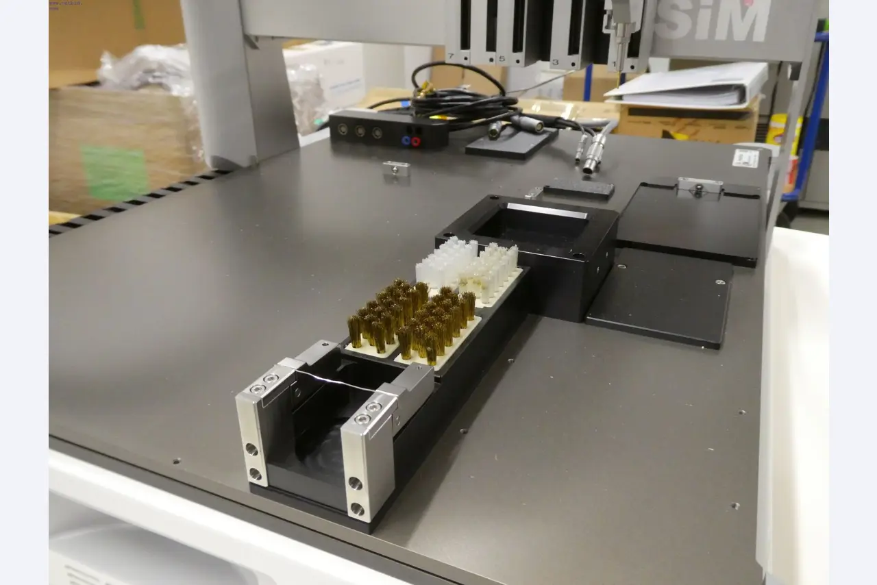 Various Laboratory Equipment and Accessories-2