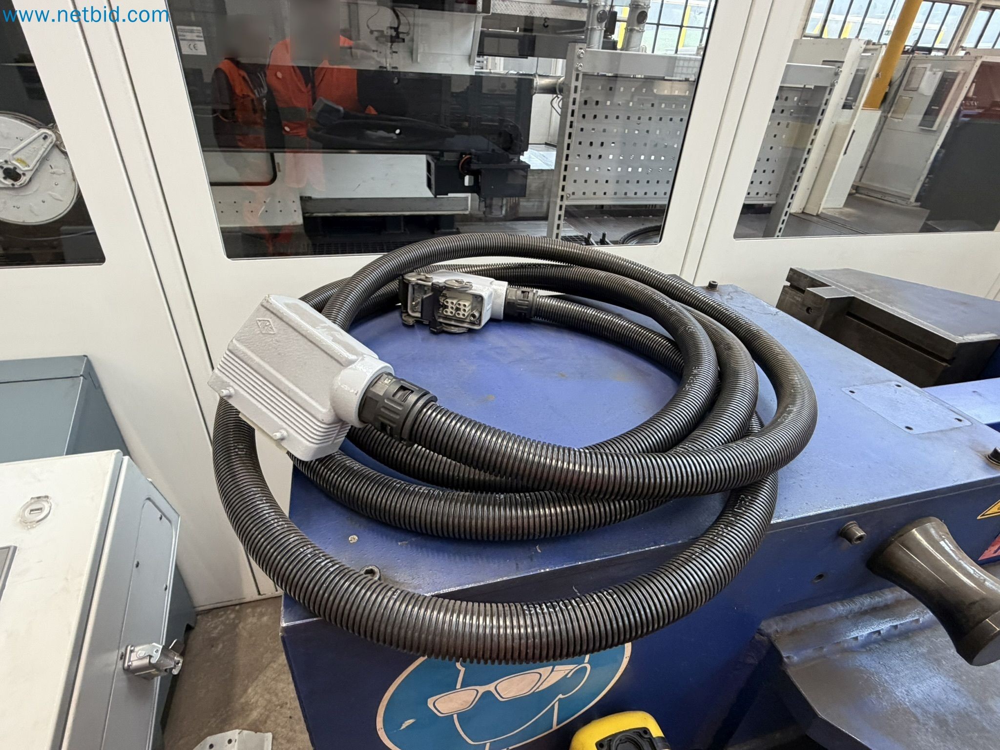 Recently overhauled hydraulic straightening press-13