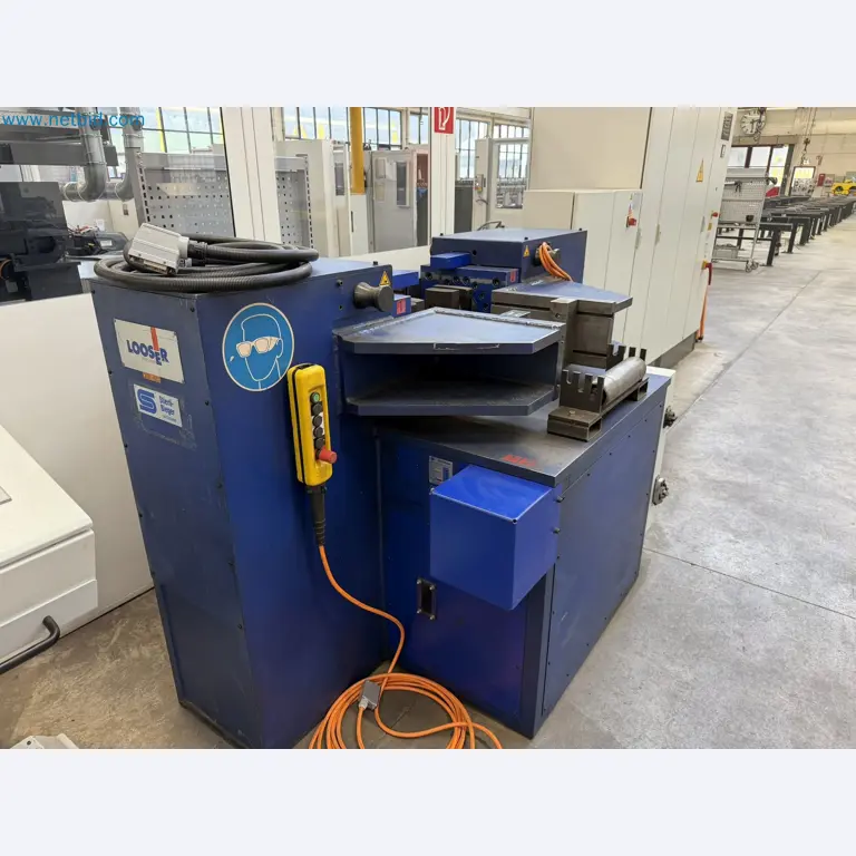 Recently overhauled hydraulic straightening press-2