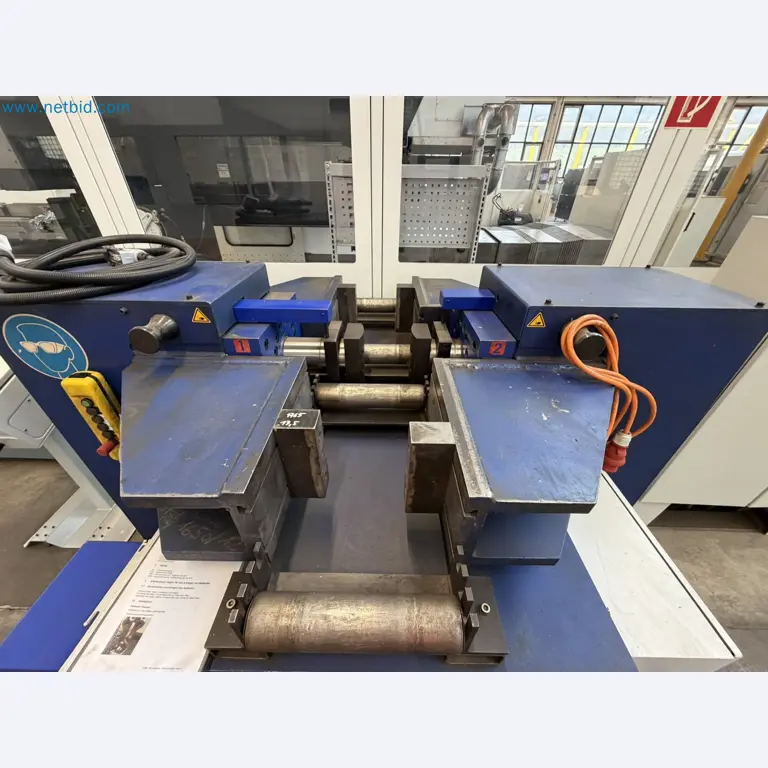 Recently overhauled hydraulic straightening press-5