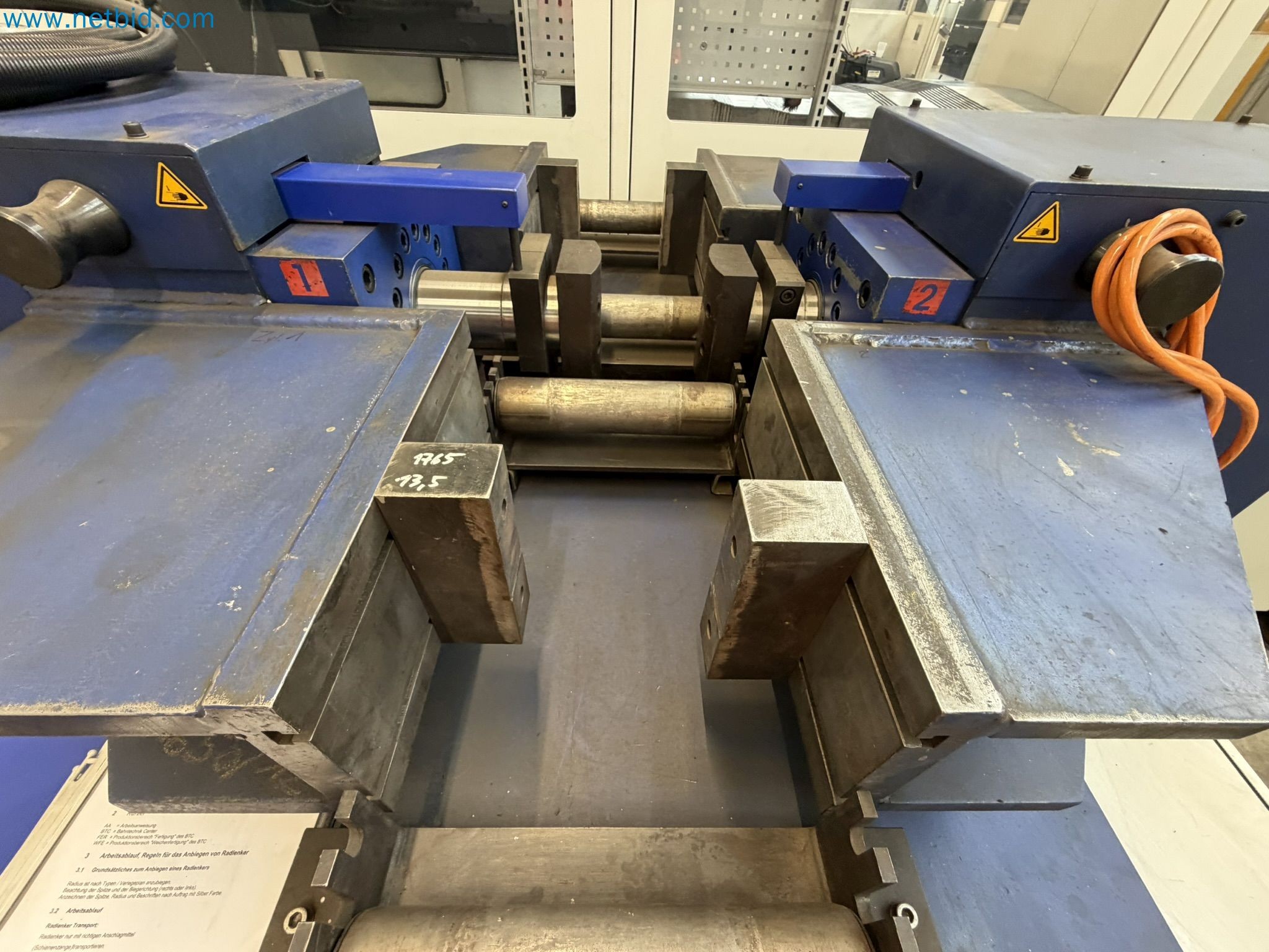 Recently overhauled hydraulic straightening press-6