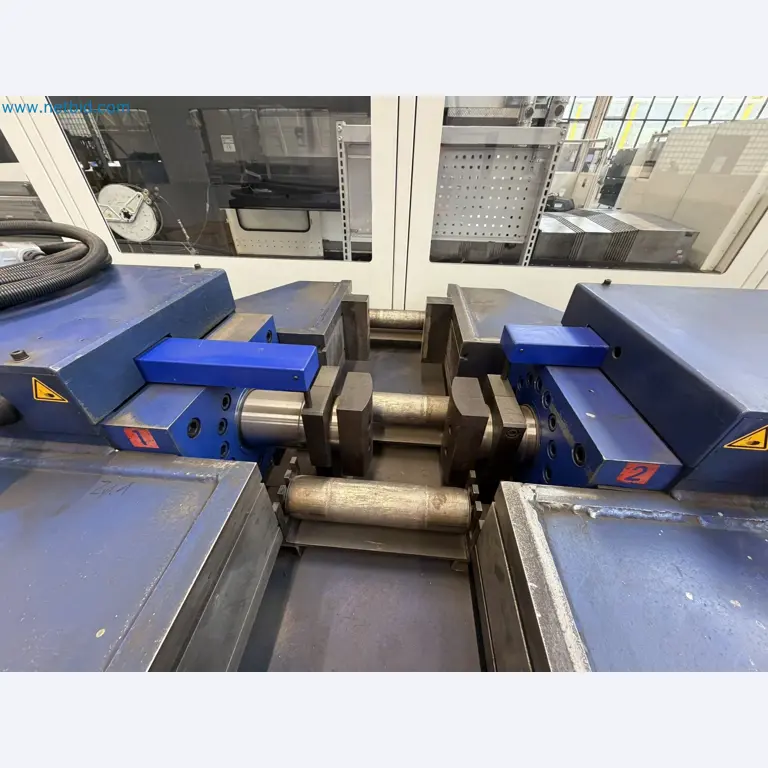 Recently overhauled hydraulic straightening press-7