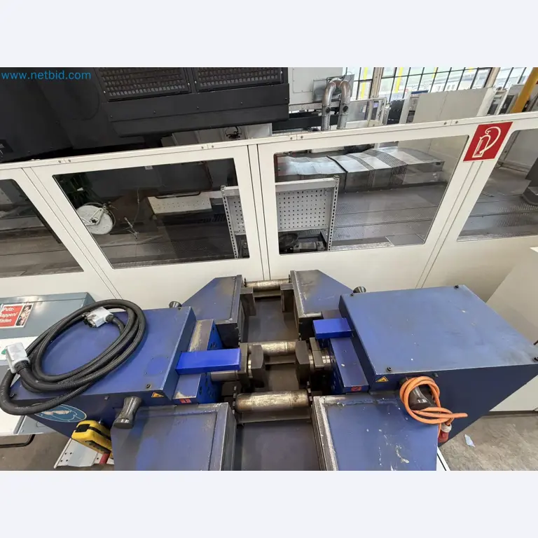 Recently overhauled hydraulic straightening press-8