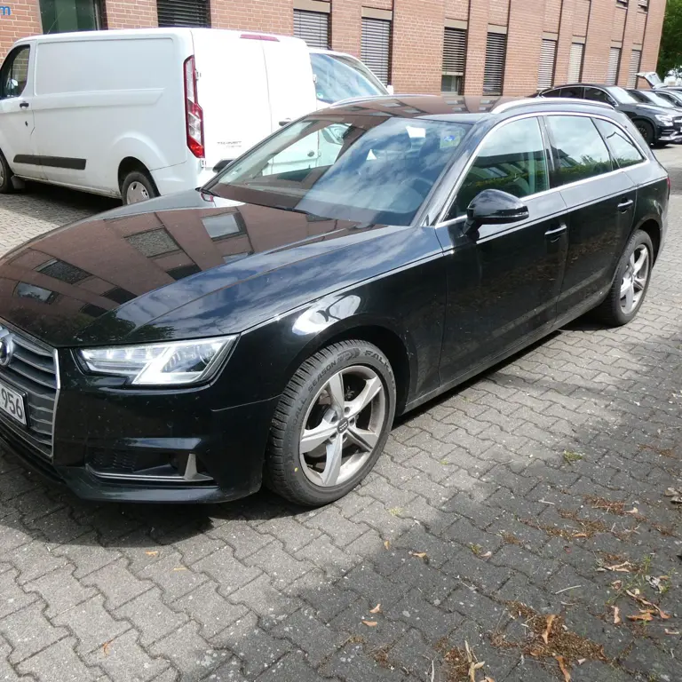 Pkw Audi Audi A4 Avant 35 TDI Sport