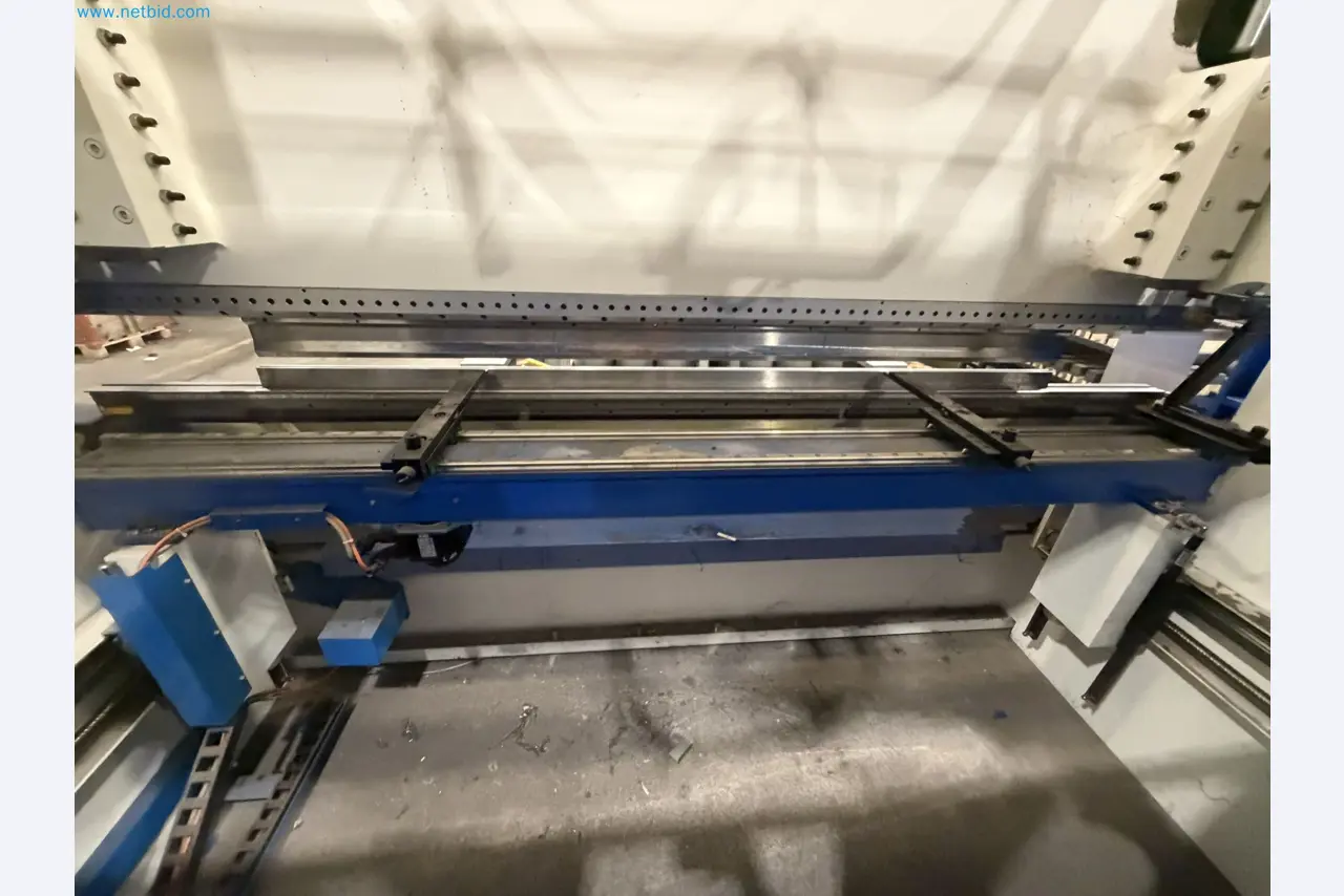Machines for sheet metal and metalworking, laser cutting, and welding-10