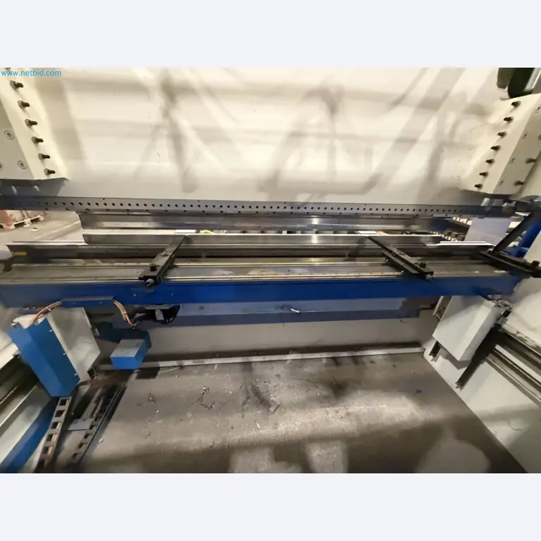 Machines for sheet metal and metalworking, laser cutting, and welding-10