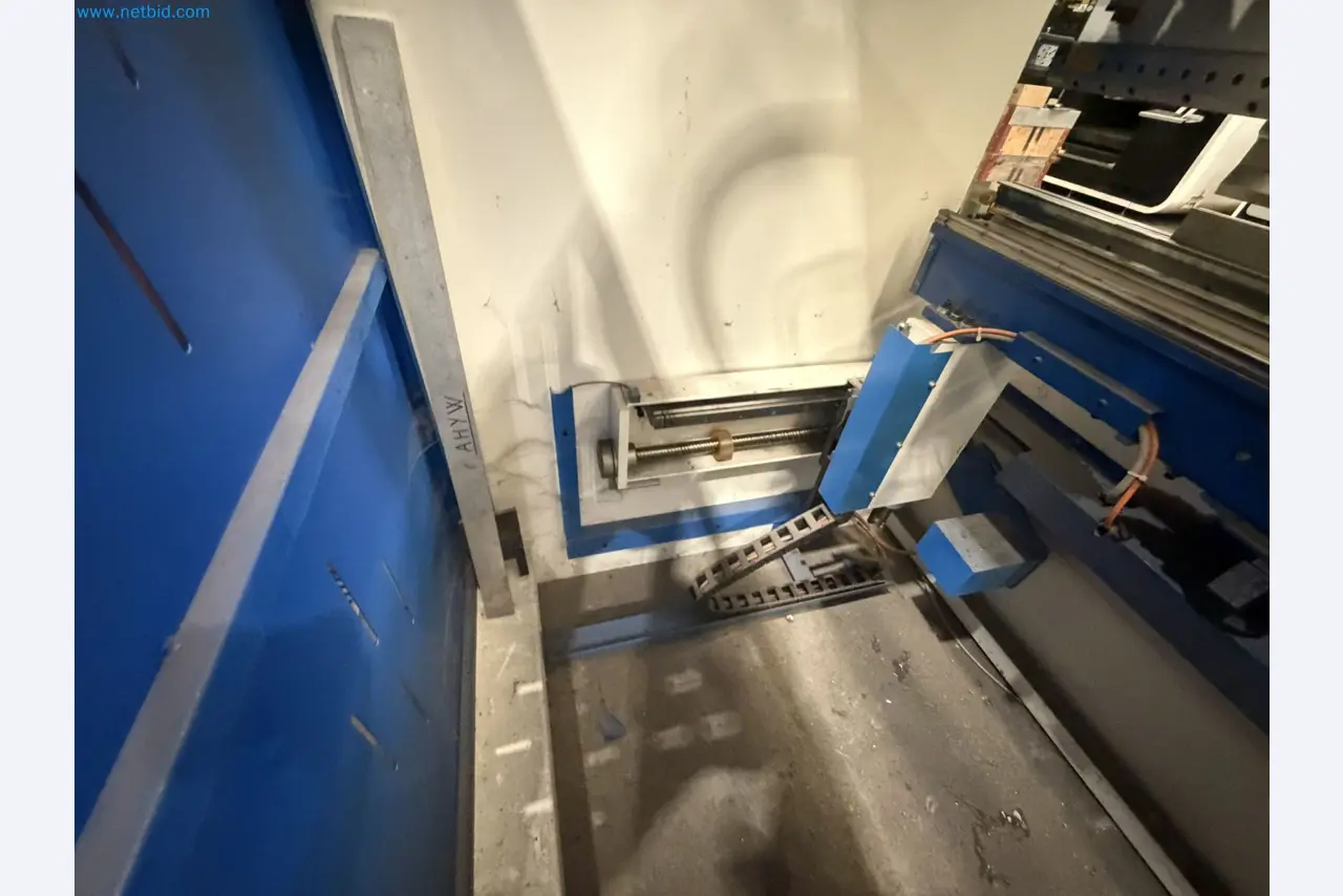 Machines for sheet metal and metalworking, laser cutting, and welding-11