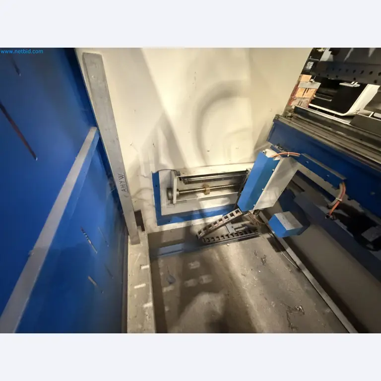 Machines for sheet metal and metalworking, laser cutting, and welding-11