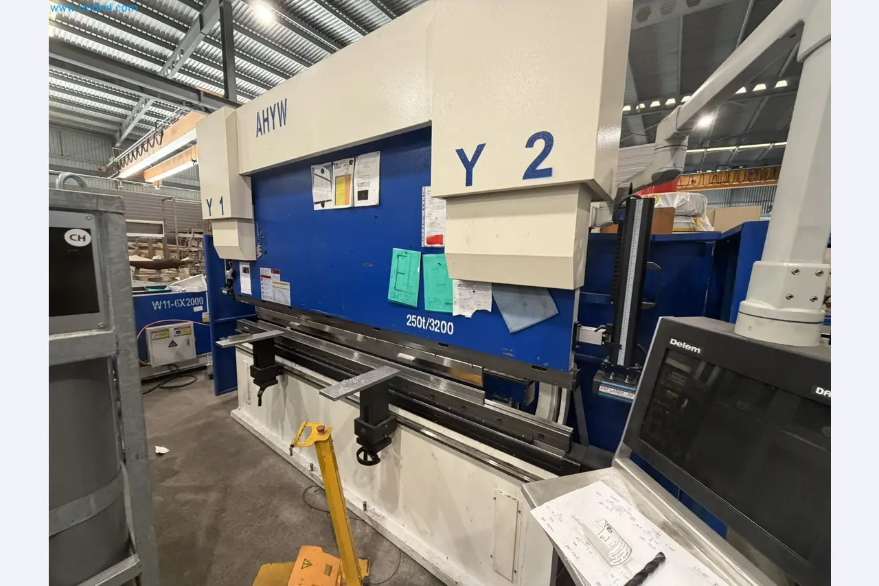 Machines for sheet metal and metalworking, laser cutting, and welding-12