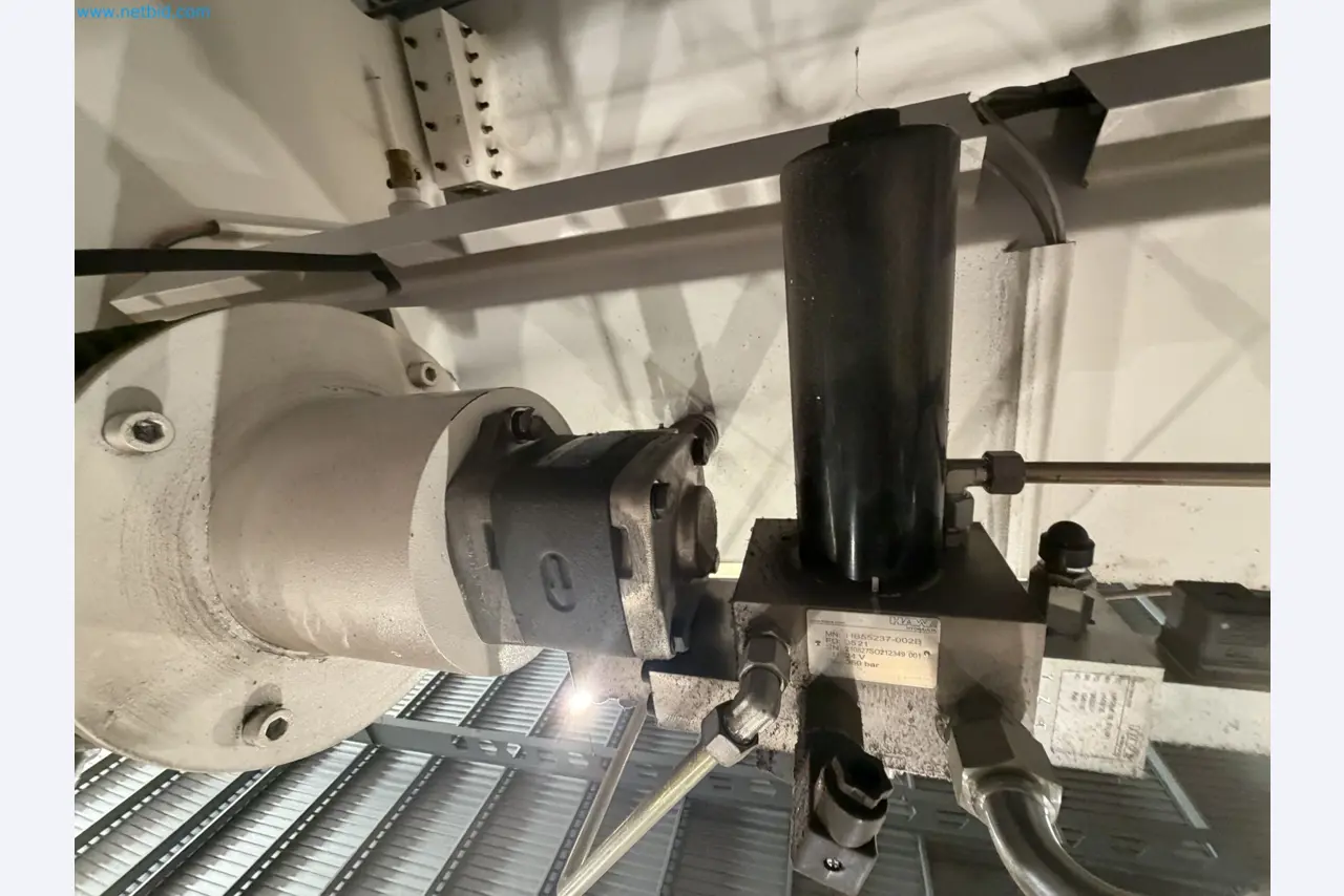 Machines for sheet metal and metalworking, laser cutting, and welding-16