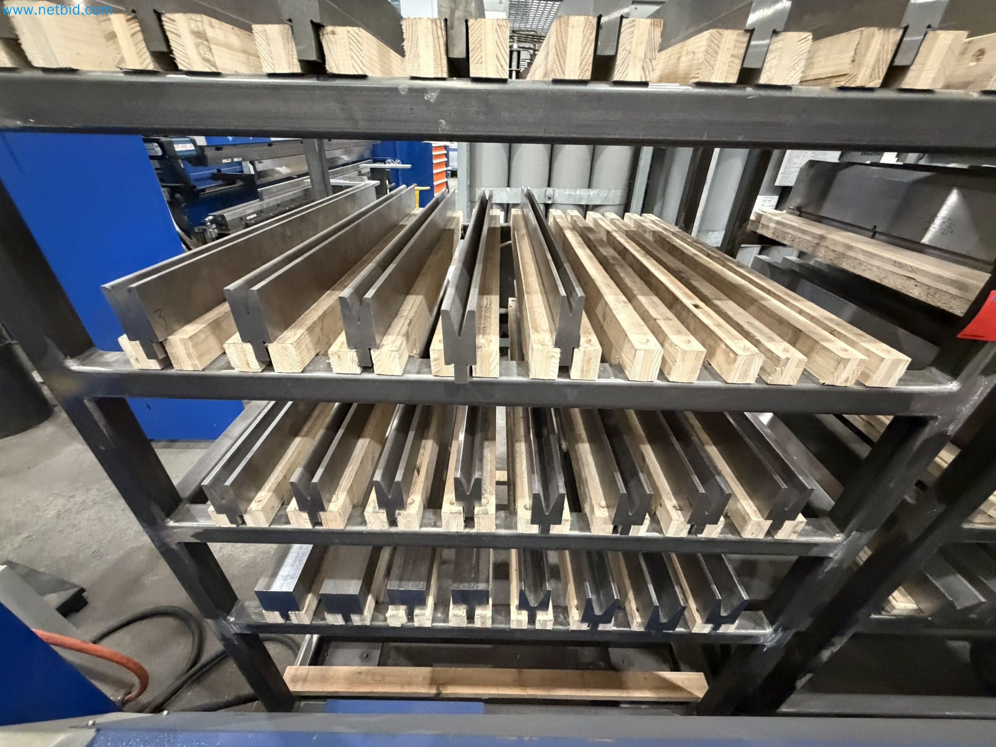 Machines for sheet metal and metalworking, laser cutting, and welding-22
