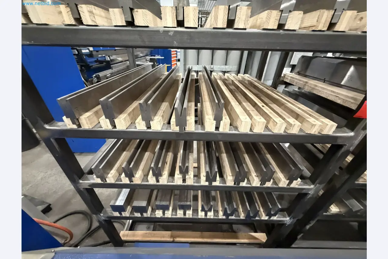 Machines for sheet metal and metalworking, laser cutting, and welding-22