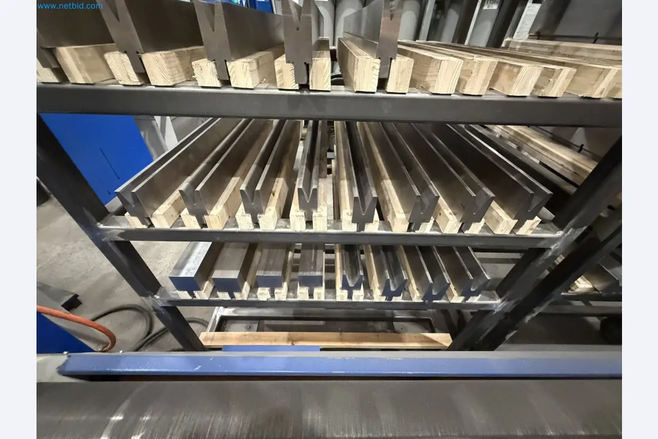Machines for sheet metal and metalworking, laser cutting, and welding-24