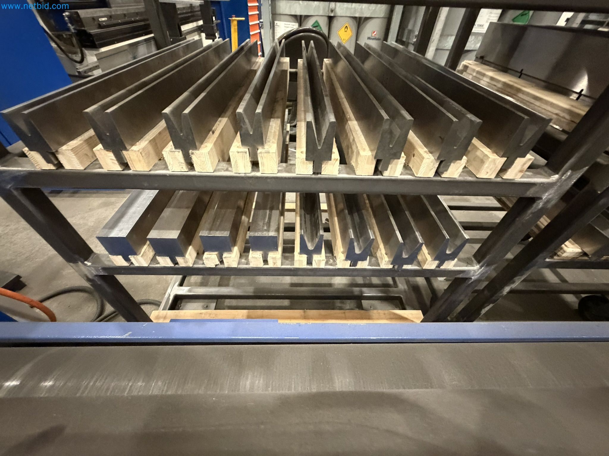 Machines for sheet metal and metalworking, laser cutting, and welding-25