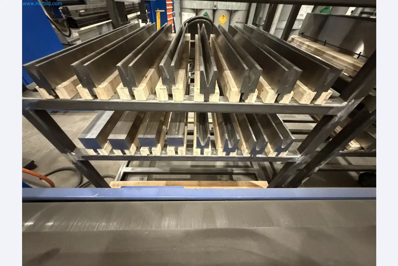 Machines for sheet metal and metalworking, laser cutting, and welding-25