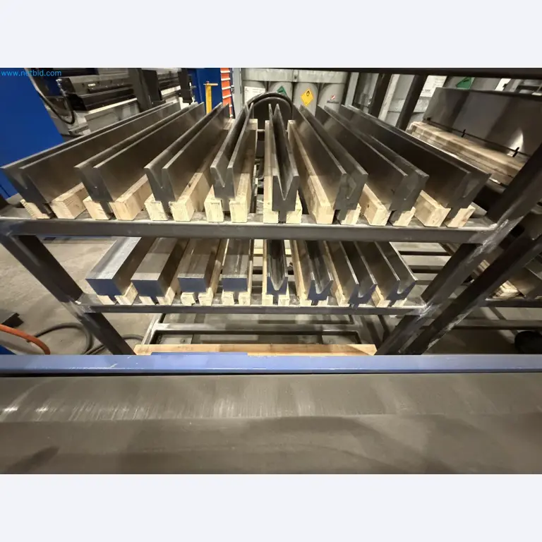 Machines for sheet metal and metalworking, laser cutting, and welding-25