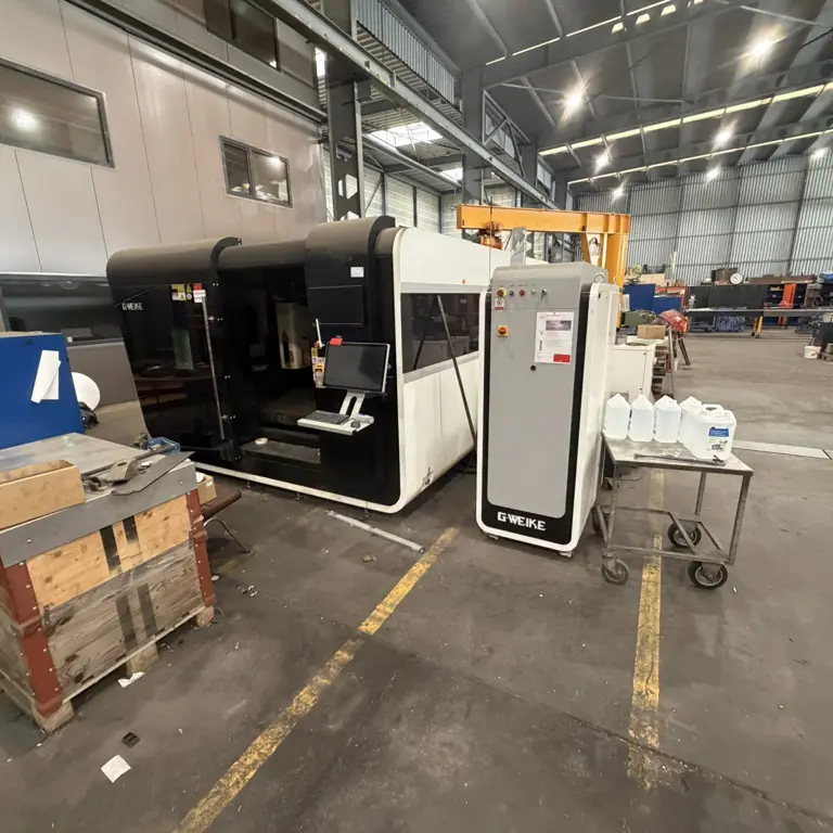 Fiber Laser Cutting Machine Gweike Tech Co. LF3015GA