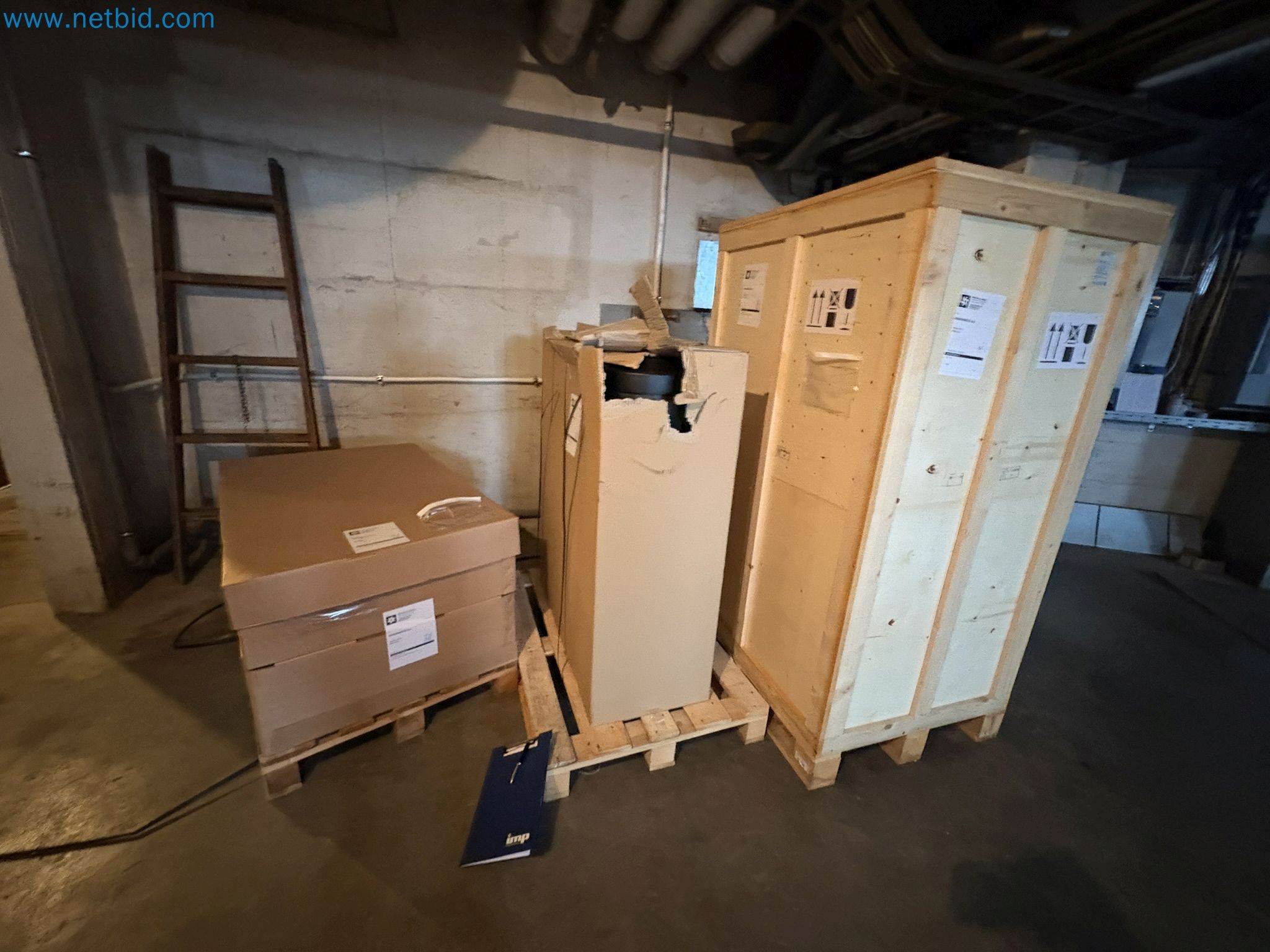 Complete compressed air system for industrial applications-60