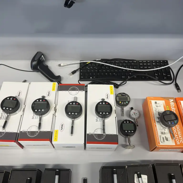 9 Dial Gauges Mahr/Mitutoyo 1086WR/IDC112XB/ID-S1012XB u.a.