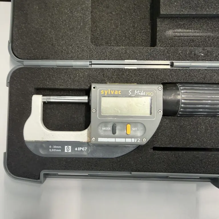 2 Clamp-type micrometers Sylvac 803.0300.10