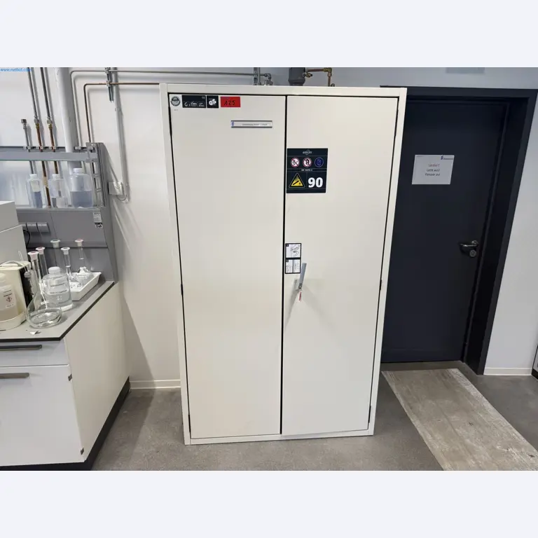 State-of-the-art production facilities for technical ceramics and PTC heating elements-1