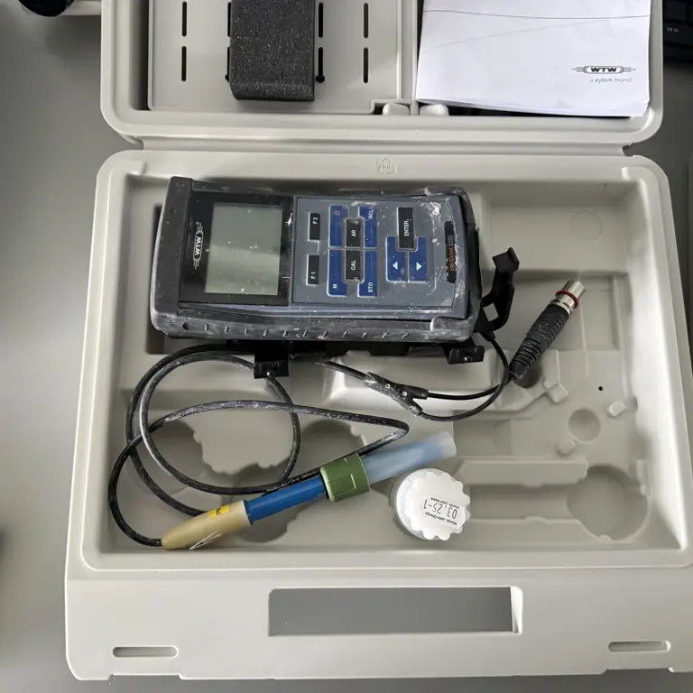 Portable pH/MV/ISE/Conductivity Meter WTW pH/Cond 3320
