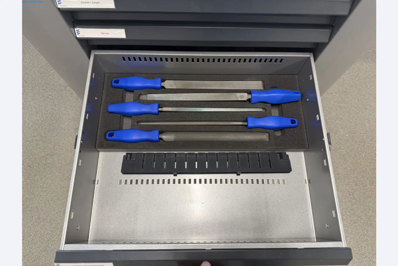 State-of-the-art production facilities for technical ceramics and PTC heating elements-6
