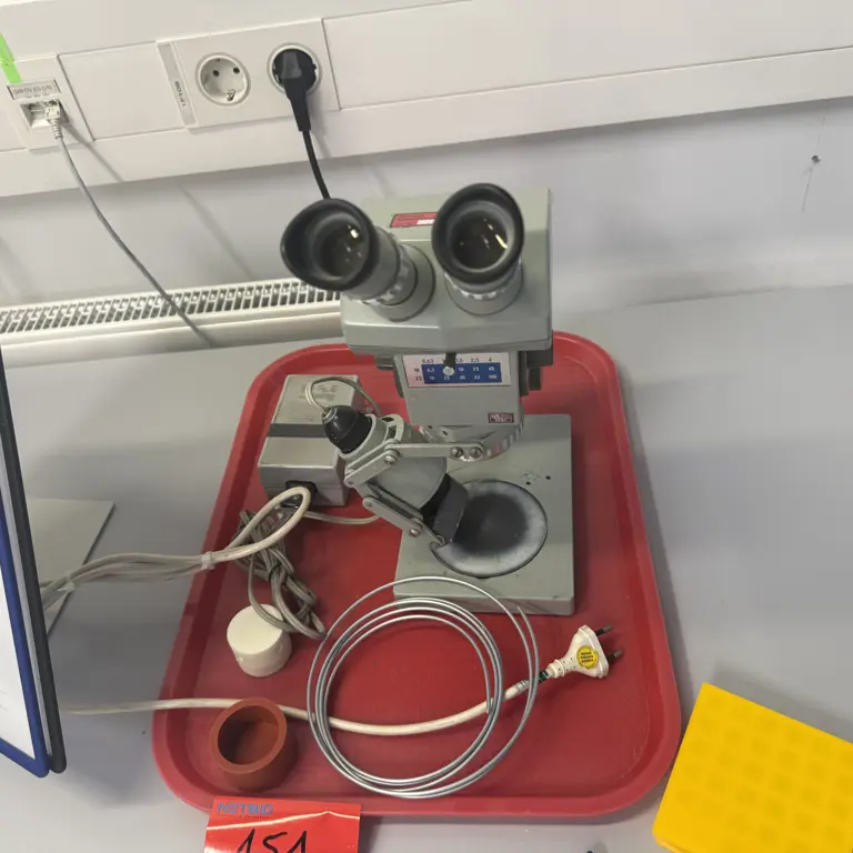 Microscope Carl Zeiss
