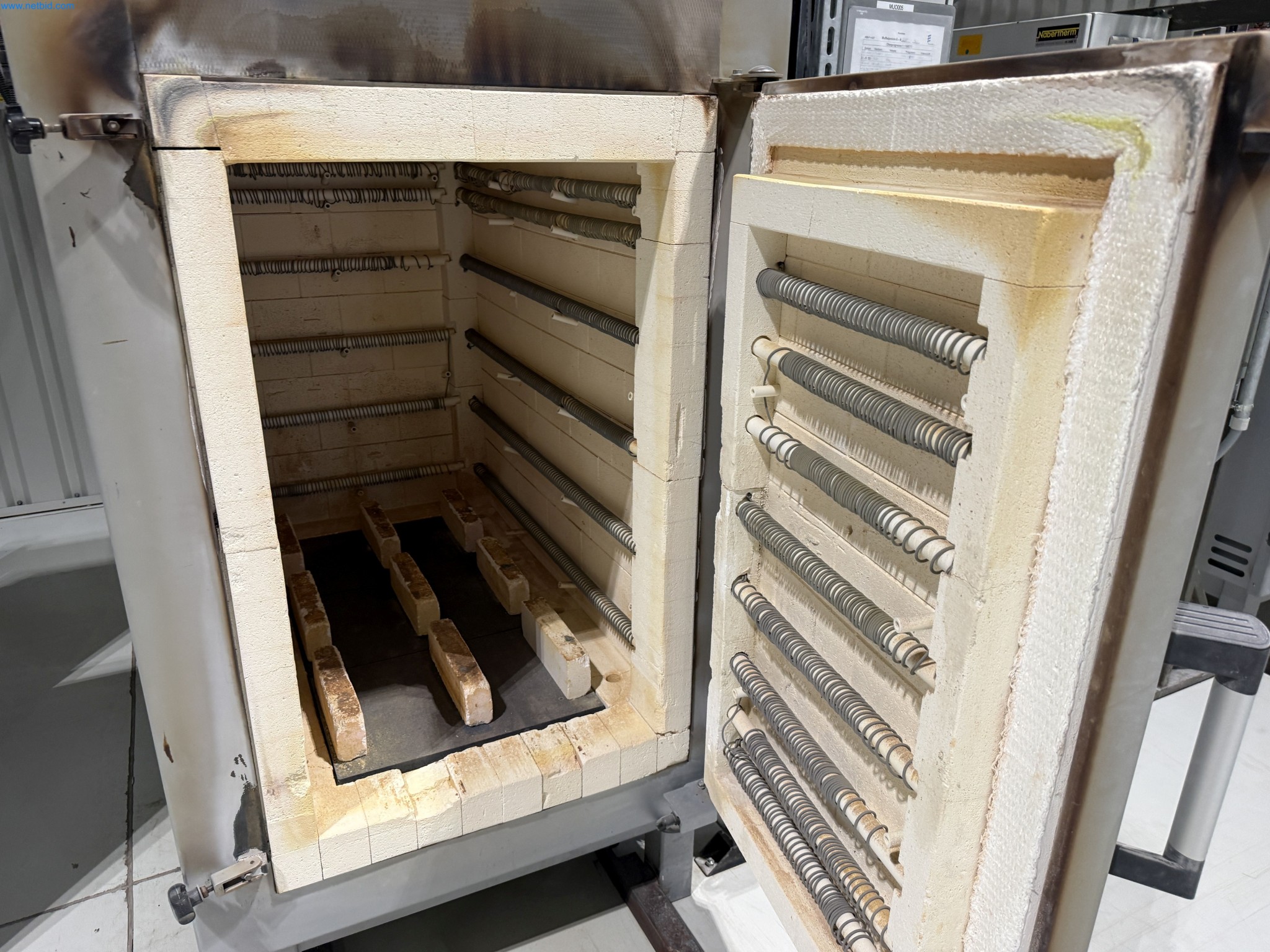 State-of-the-art production facilities for technical ceramics and PTC heating elements-3