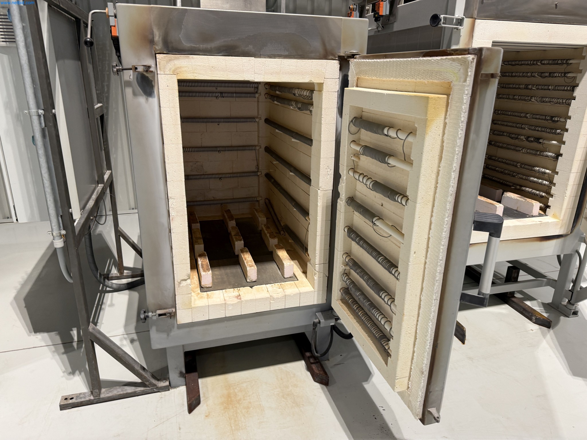 State-of-the-art production facilities for technical ceramics and PTC heating elements-2