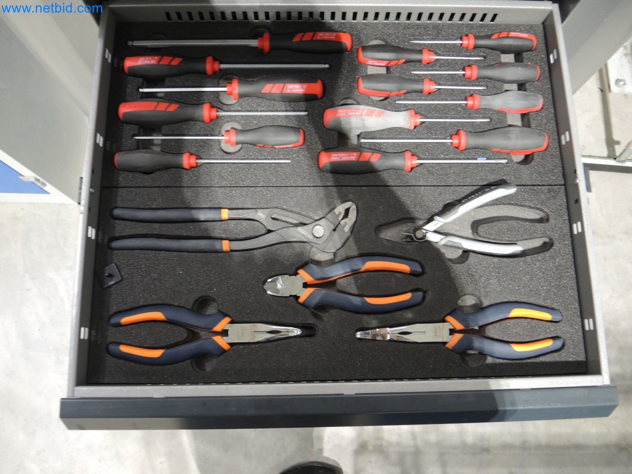 State-of-the-art production facilities for technical ceramics and PTC heating elements-6