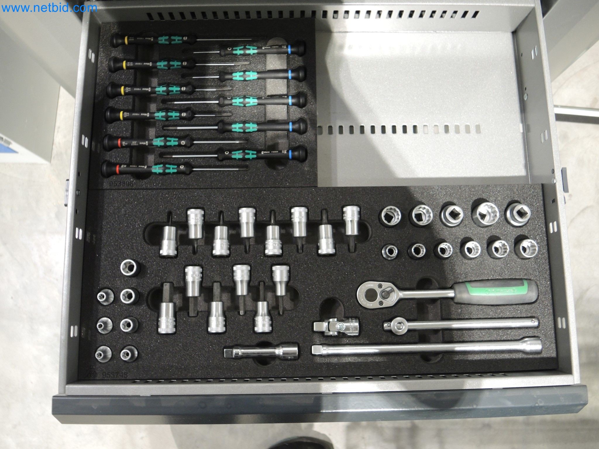State-of-the-art production facilities for technical ceramics and PTC heating elements-8