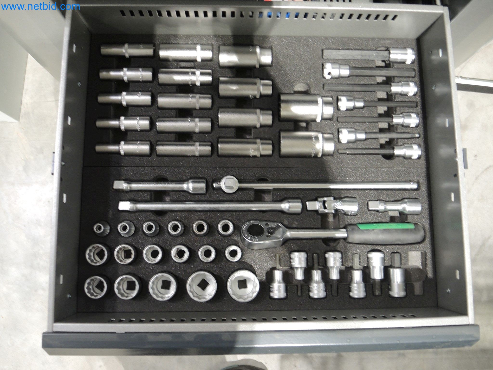 State-of-the-art production facilities for technical ceramics and PTC heating elements-9