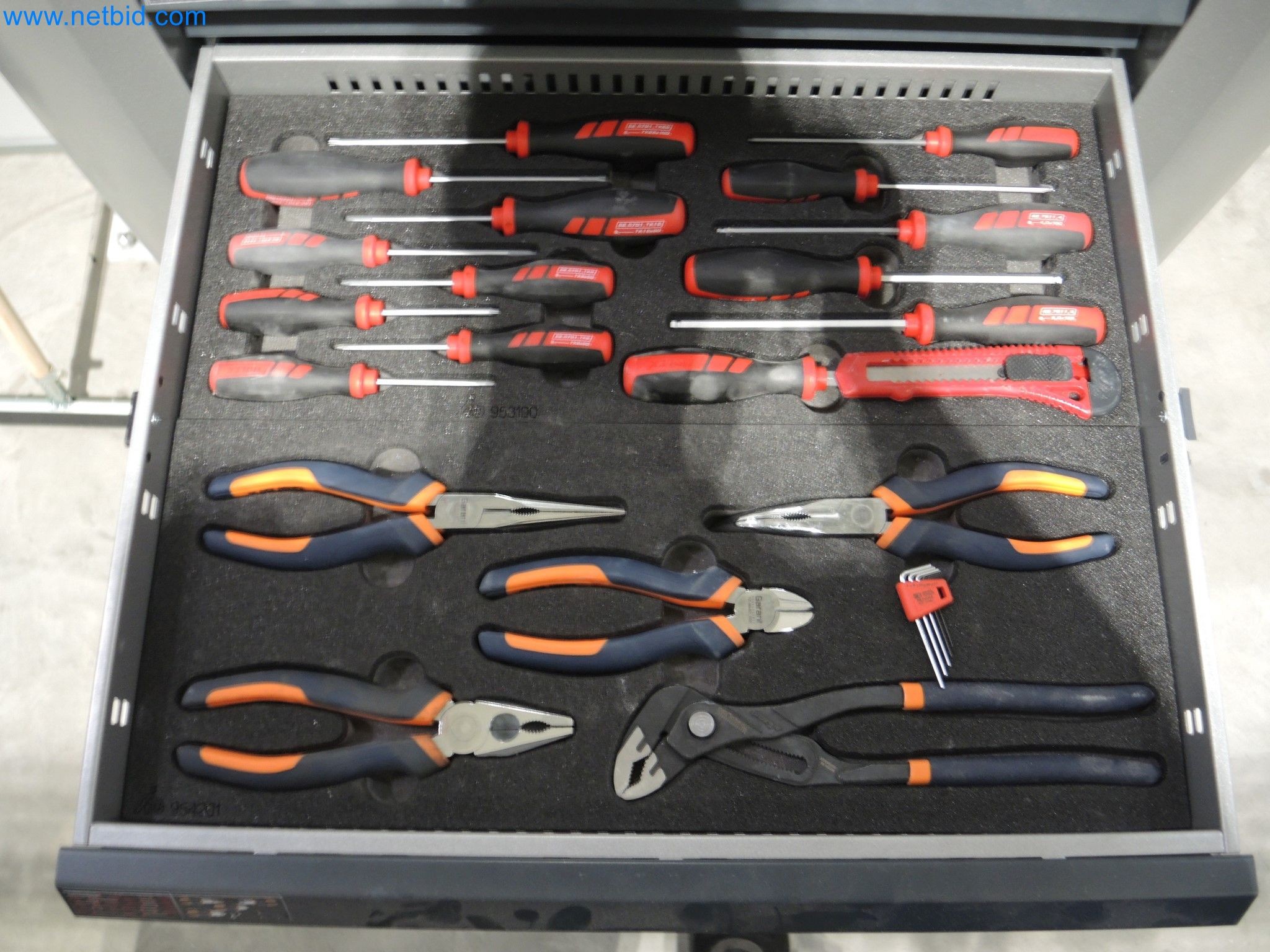 State-of-the-art production facilities for technical ceramics and PTC heating elements-5